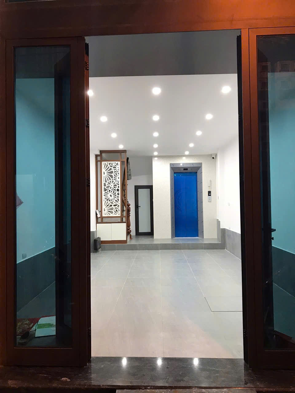 Cho thuê nhà nguyên căn đường Hoàng Mai, Diện tích 40m2 x 6 Tầng, Thang máy , 19 Triệu - Ảnh chính